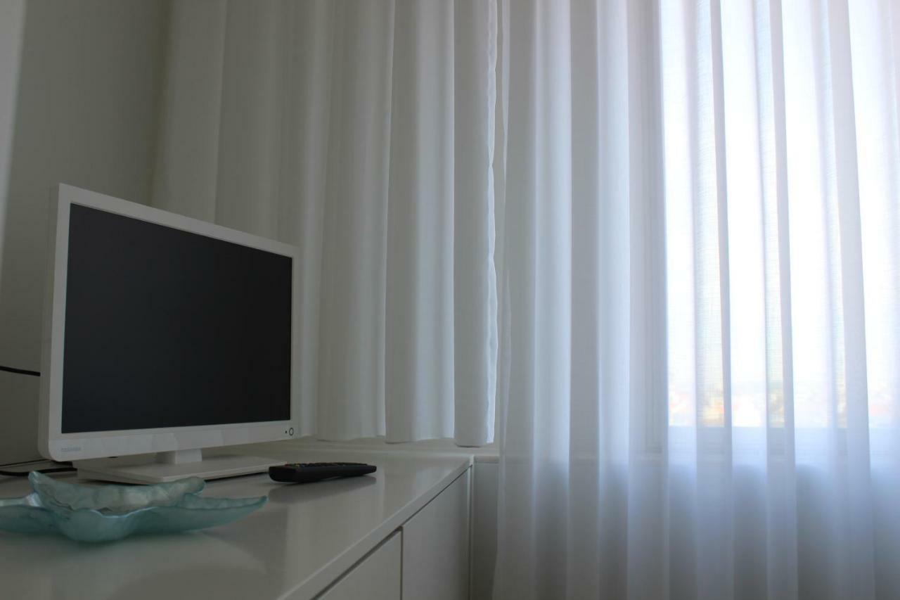 Front Beach Apartment Повуа-ди-Варзин Экстерьер фото